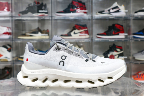 On Running Cloudtilt Rock Ivory