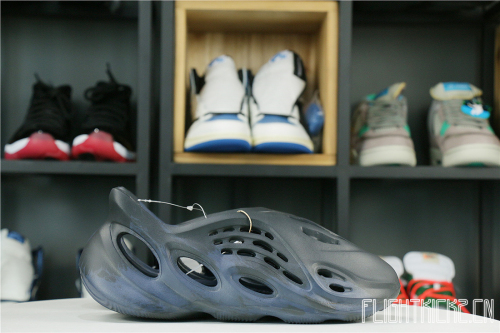 Yeezy Foam Runner “Mineral Blue” (GV7903午夜蓝）（A1）